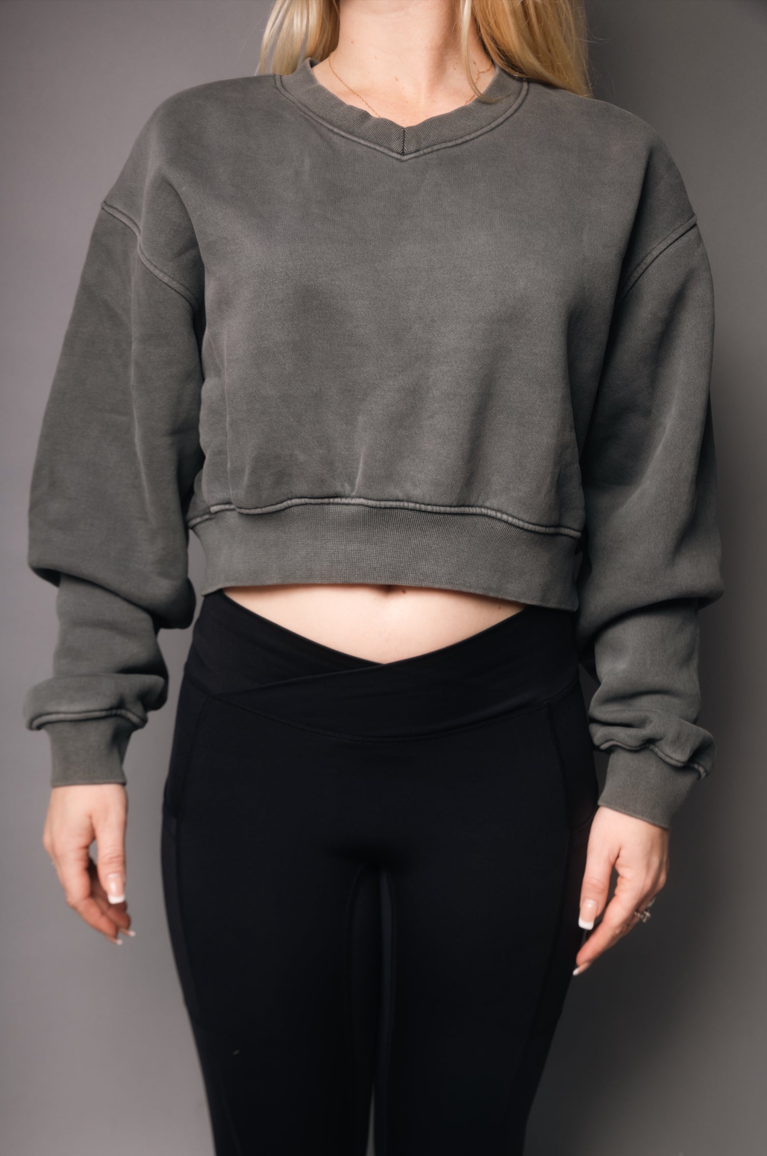 Cropped Embroidered Pullover